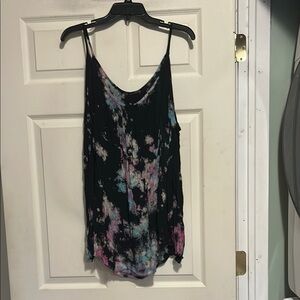 T Party Cold Shoulder Top Size Medium